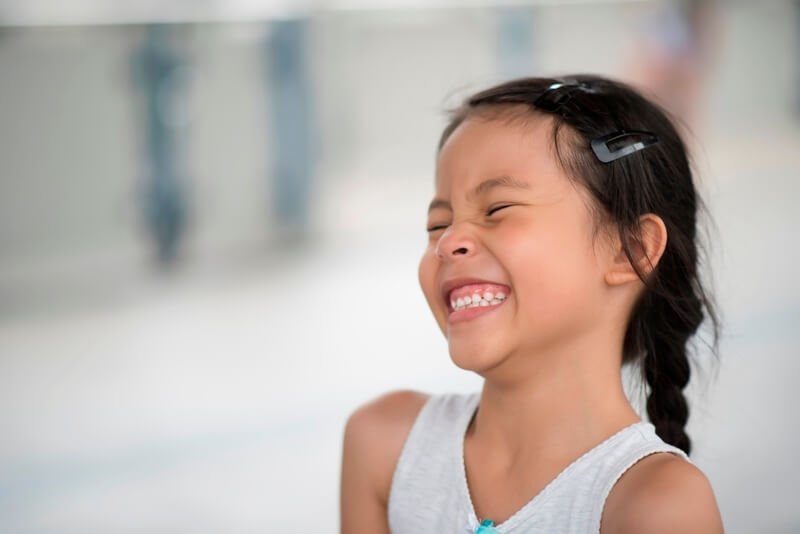 Bruxismo en niños? Síntomas, causas y tratamientos del bruxismo infantil.